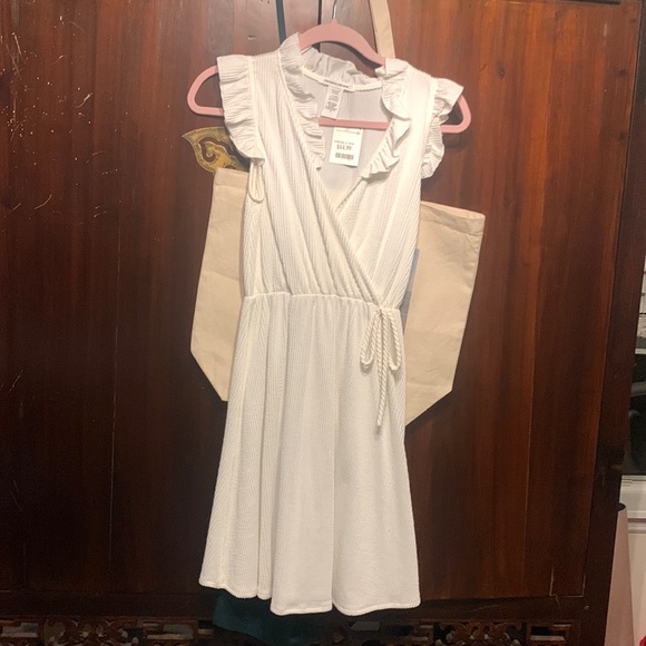 White Summer Dress - Small - Picture 1 of 2